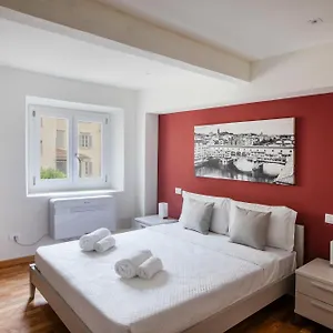 https://mona-lisa-boutique-home-in.it-tuscanyhotel.com