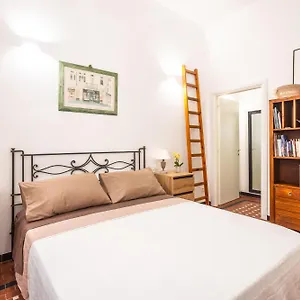 https://appartamento-letterario.it-tuscanyhotel.com